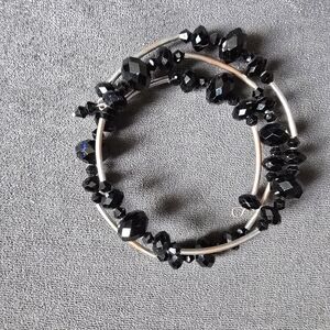 Elegant Black Beaded Bracelet